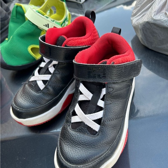 Air Jordan Max Aura 3 - Picture 2 of 3